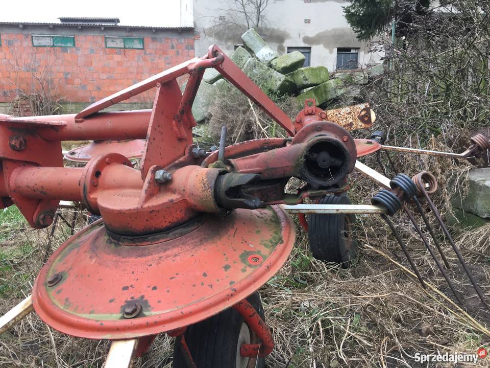 Karuzelowy przetrząsacz do siana Kuhn GF452M Kuhn wielkopolskie Chromiec