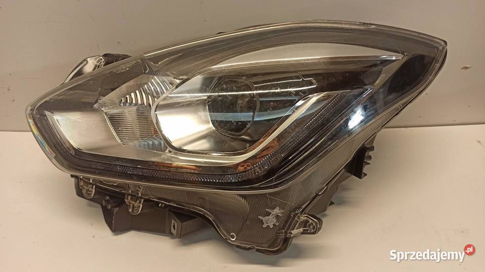 SUZUKI SWIFT MK8 LAMPA LEWY PRZÓD 7623152R0 RHD