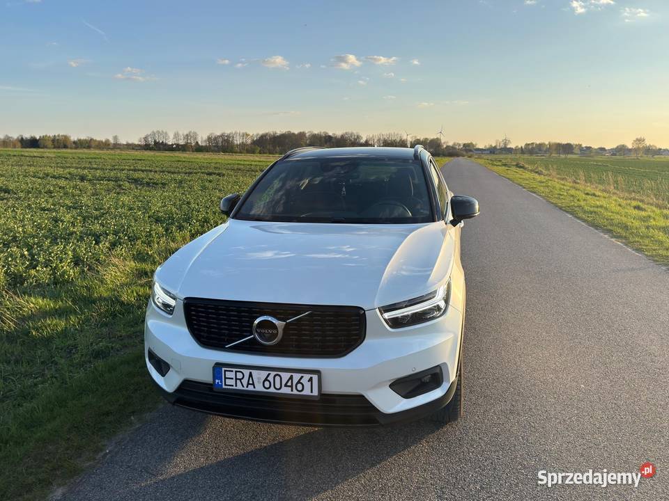 Sprzedam samochód osobowy Volvo XC 40 Rdesing Radomsko sprzedam