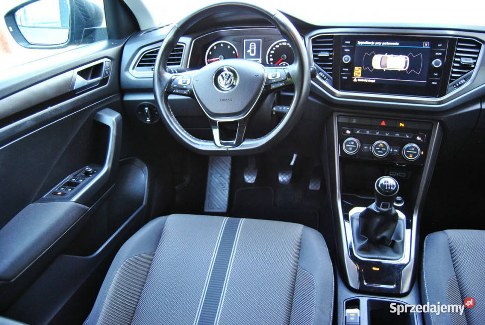Volkswagen TRoc APP CONNECT LEDY Grzane fotele manualna