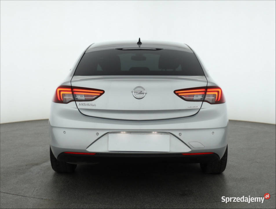 Opel Insignia 15 Turbo skórzana tapicerka