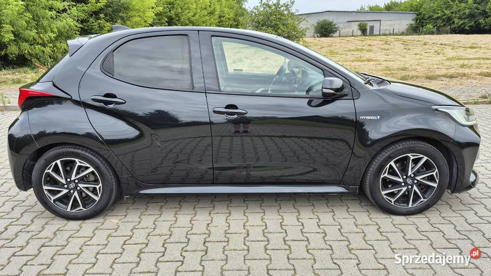 Toyota Yaris Hybryda 116 Salon Polska małopolskie Wielka Wieś