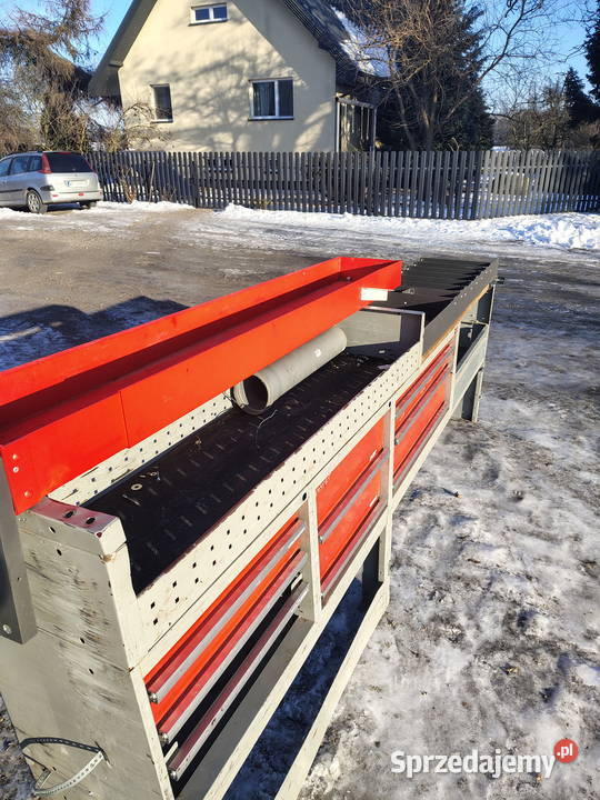 Zabudowa serwisowa bus Drwały