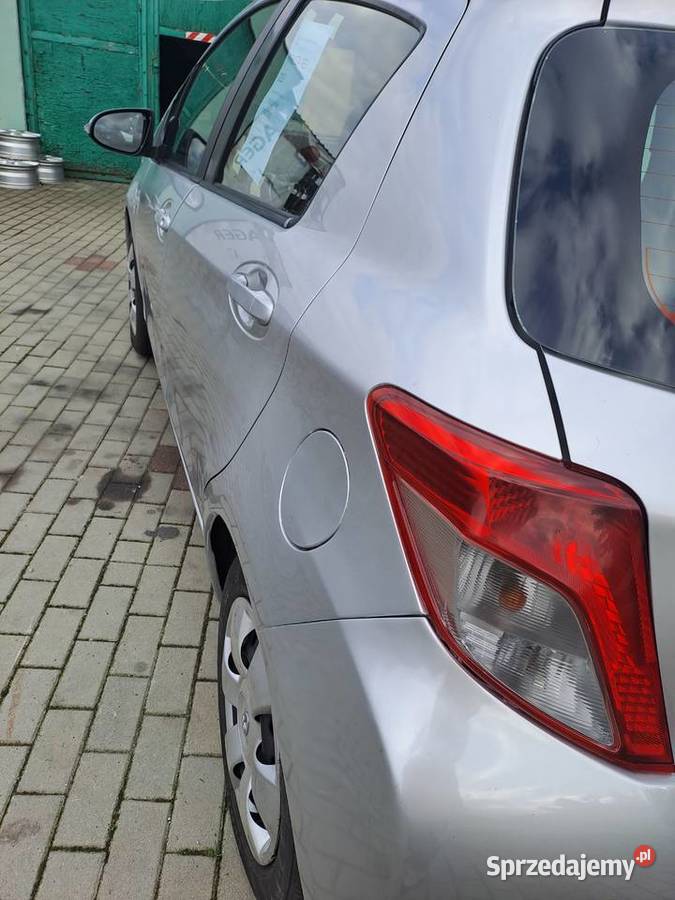 Sprzedam tanio toyotę YARIS 10 2012 łódzkie Kutno sprzedam
