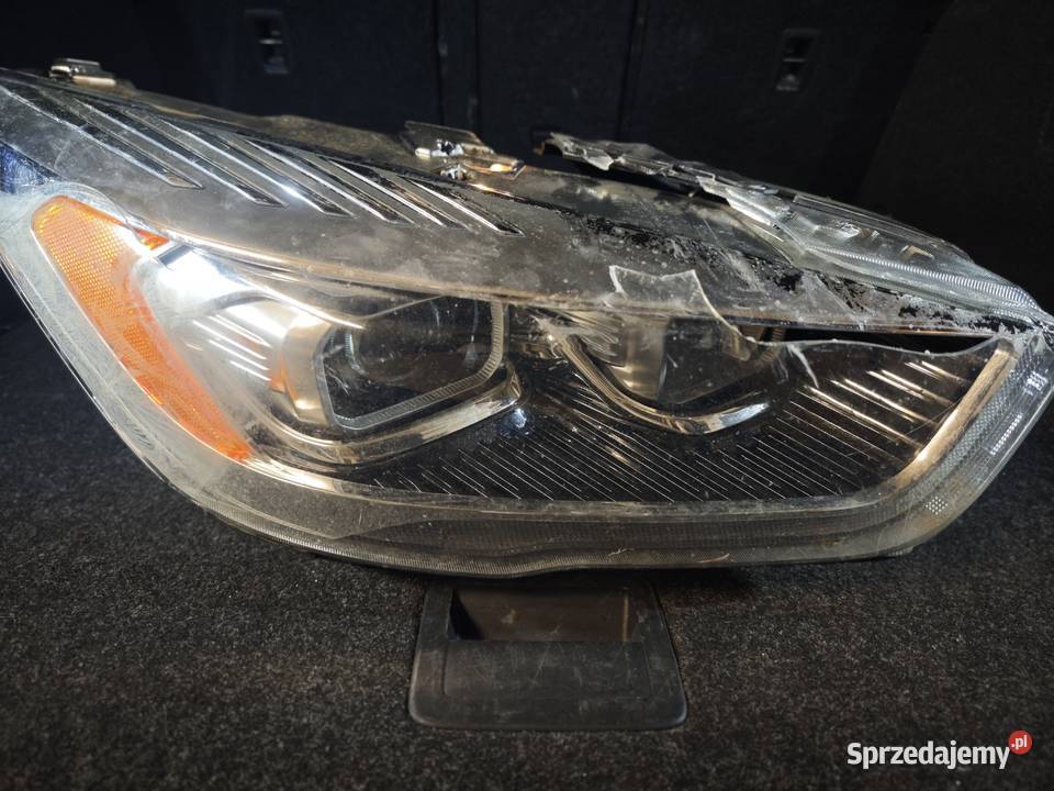 Lampa przednia L i P xenox Ford Kuga MK2 Lift Ełk