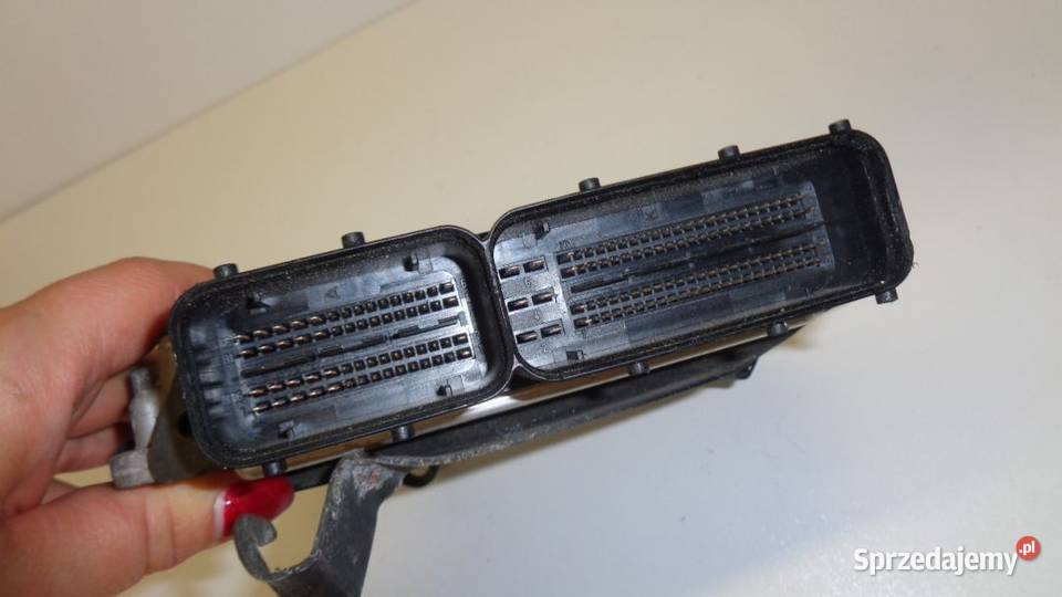 KOMPUTER STEROWNIK SILNIKA VW GOLF V 16 TFSI Rakoniewice sprzedam