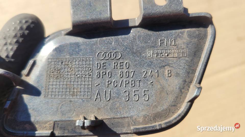 AUDI A3 8P LIFT 0812 ZAŚLEPKA HAKA ZDERZAKA osobowe Ruda Śląska