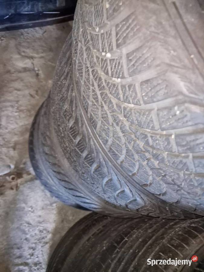 Komplet opon zimowych kumho r18 7mm bieżnik Mochowo