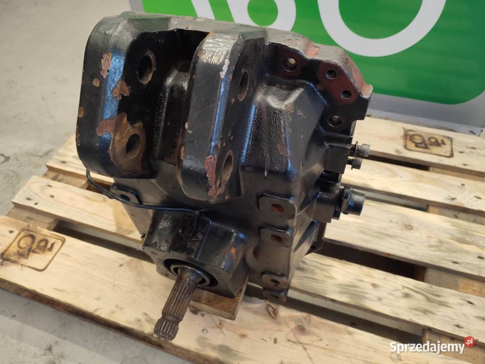 PTO tył Holland TM190 47132055 Wilkowo sprzedam