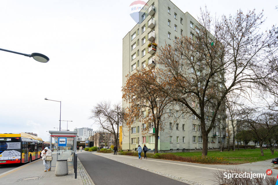 Do wynajęcia mieszkanieWarszawaKondratowicza Rok budowy 1970