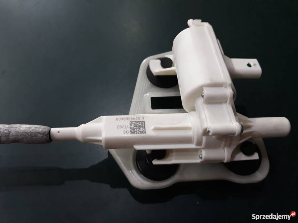 Zamek klapy Mercedes GLC Niedrzwica Duża