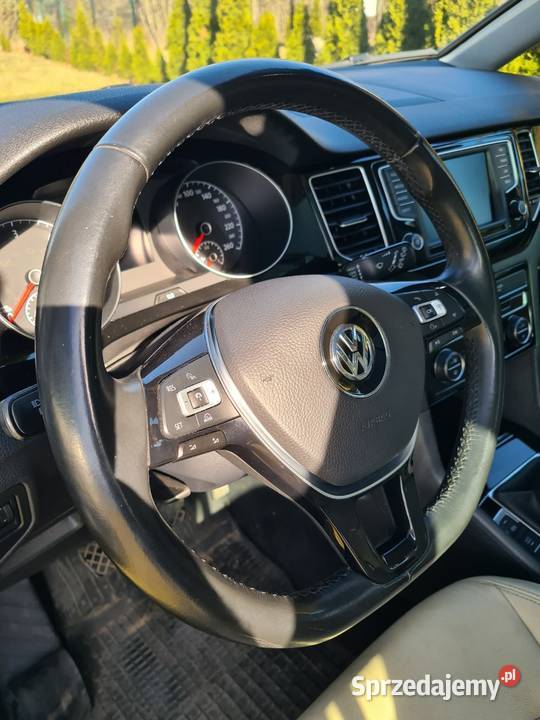 Golf Sportsvan 16TDIZamiana manualna Steklno