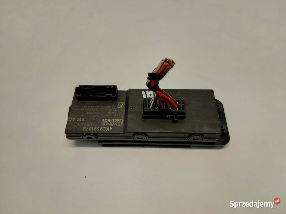 VW ID4 11A 2024r SUV 5D STEROWNIK MODUŁ KLAPY Układ elektryczny, zapłon