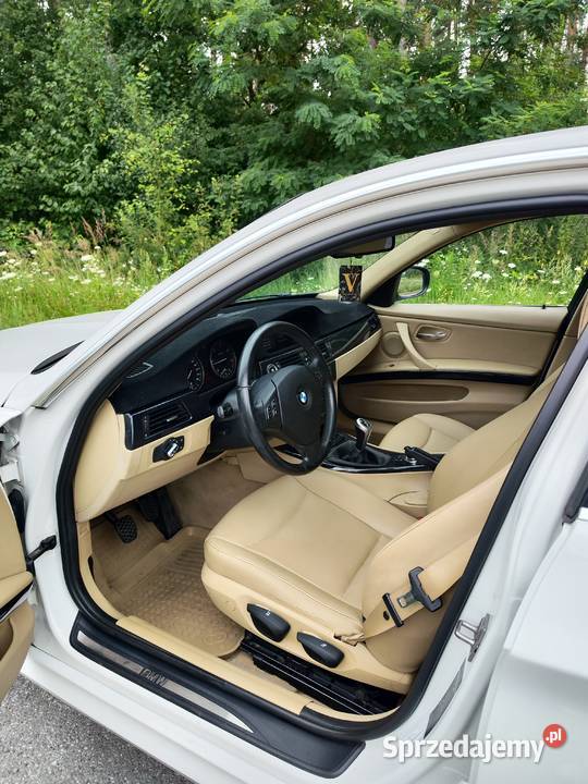 BMW Seria 3 BMW E90 LCI 2011 20d Radom
