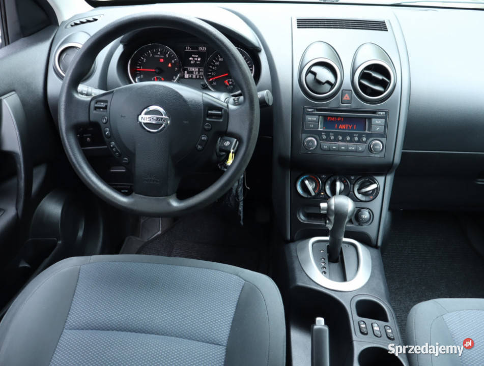 Nissan Qashqai 16 1598cm3 mazowieckie Piaseczno