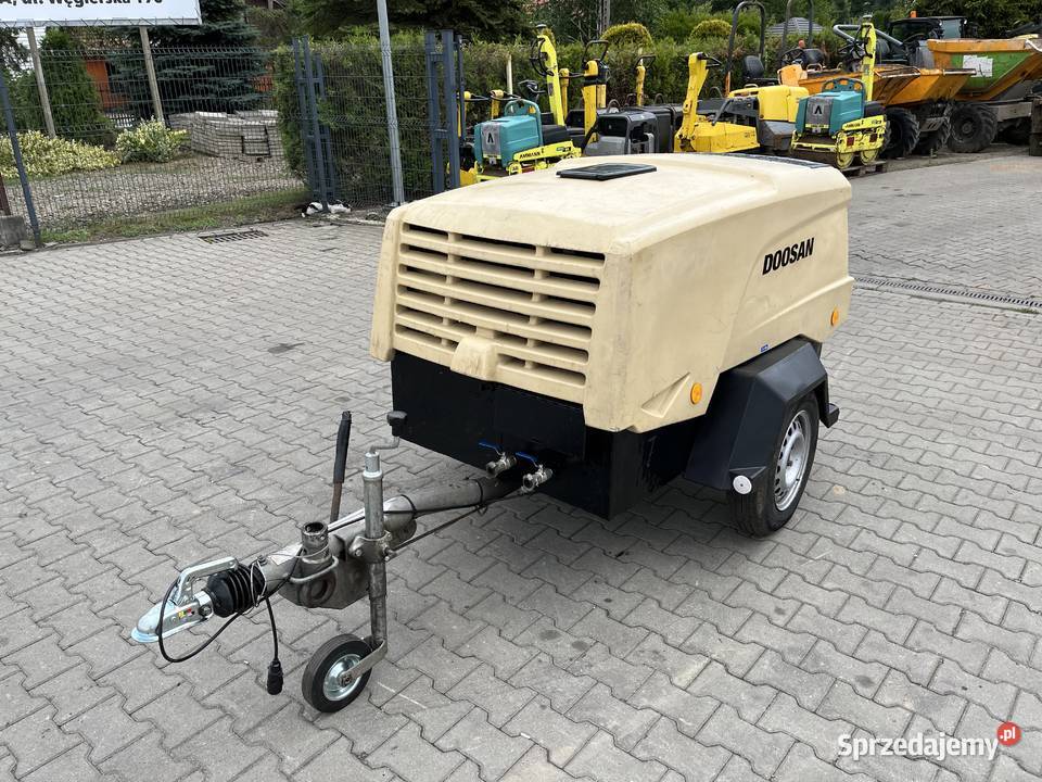 Kompresor sprężarka śrubowa Doosan 726 Ingersoll Rok produkcji 2016 Nowy Sącz