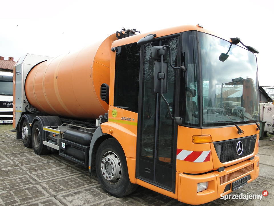 Śmieciarka MercedesBenz Econic 2628 CNG 10140kg mazowieckie Stasi Las