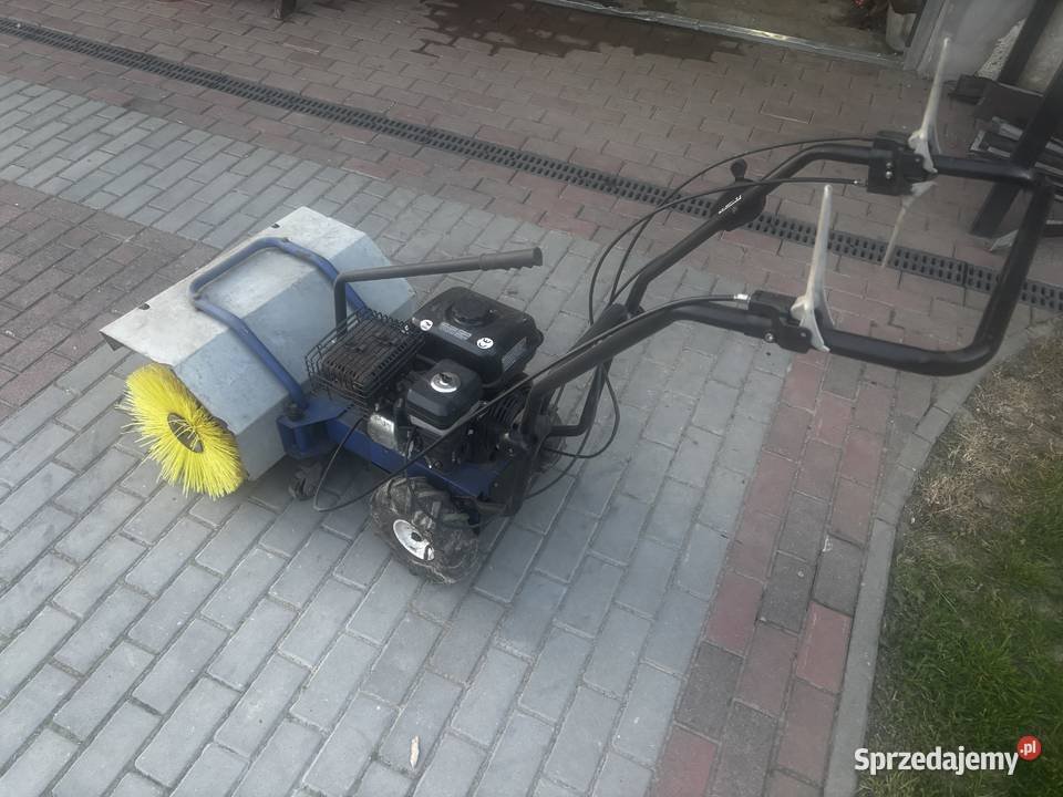 Zamiatarka spalinowa Męcina