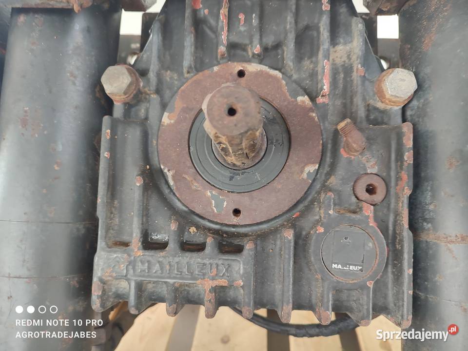 TUZ WOM Massey Ferguson 8250 Wilkowo