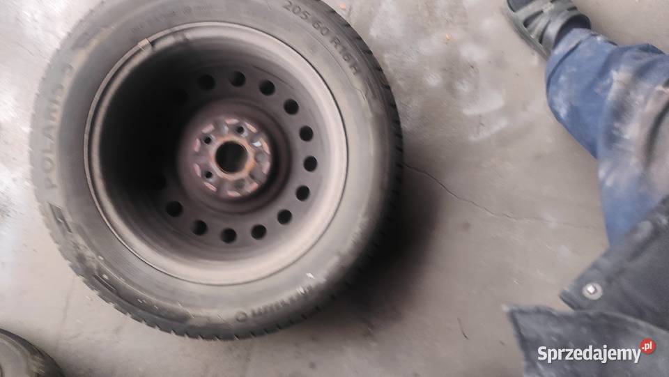 Koła z oponami zimowymi 2056016 Barum Polaris 5