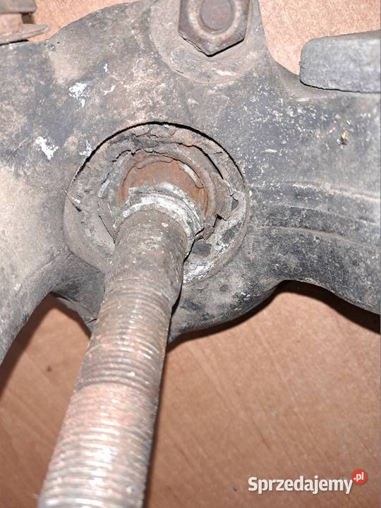 WSPORNIK DRĄŻKA PRAWY MERCEDES W126 SE SEL SEC Cieszyn