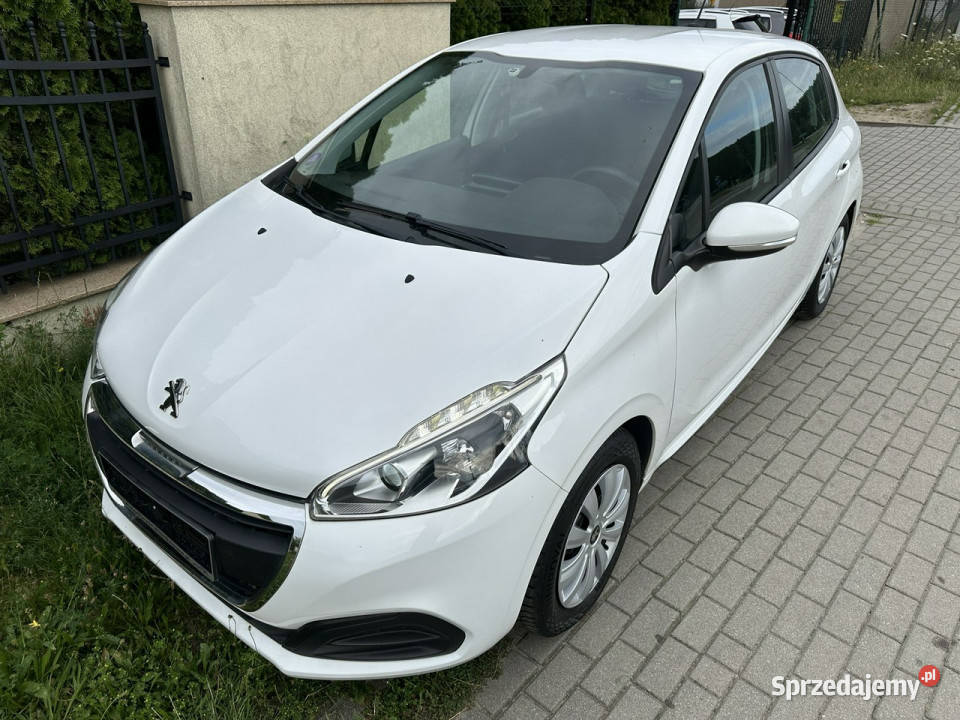 Peugeot 208 Benzyna tempomat radio dotykowe Wejherowo
