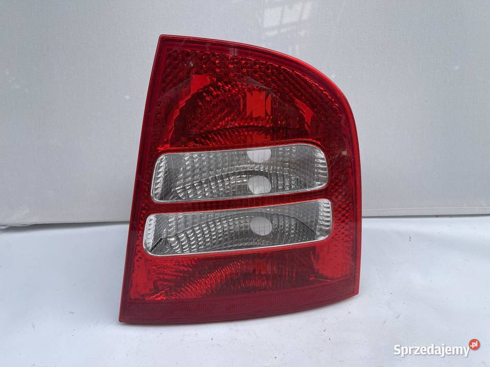 SKODA OCTAVIA MK1 PRAWA LAMPA TYŁ wielkopolskie Ostroróg sprzedam