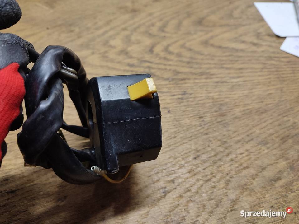 Suzuki przełącznik lewy gsf 600 RF 600 GN 250 Jelenia Góra