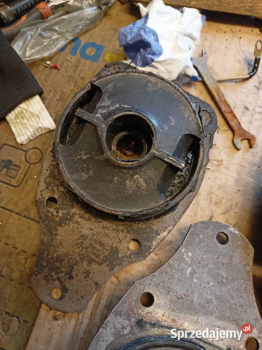 Poduszki silentbloki tylne Skoda 105 tylnego Zawieszenie i amortyzacja sprzedam