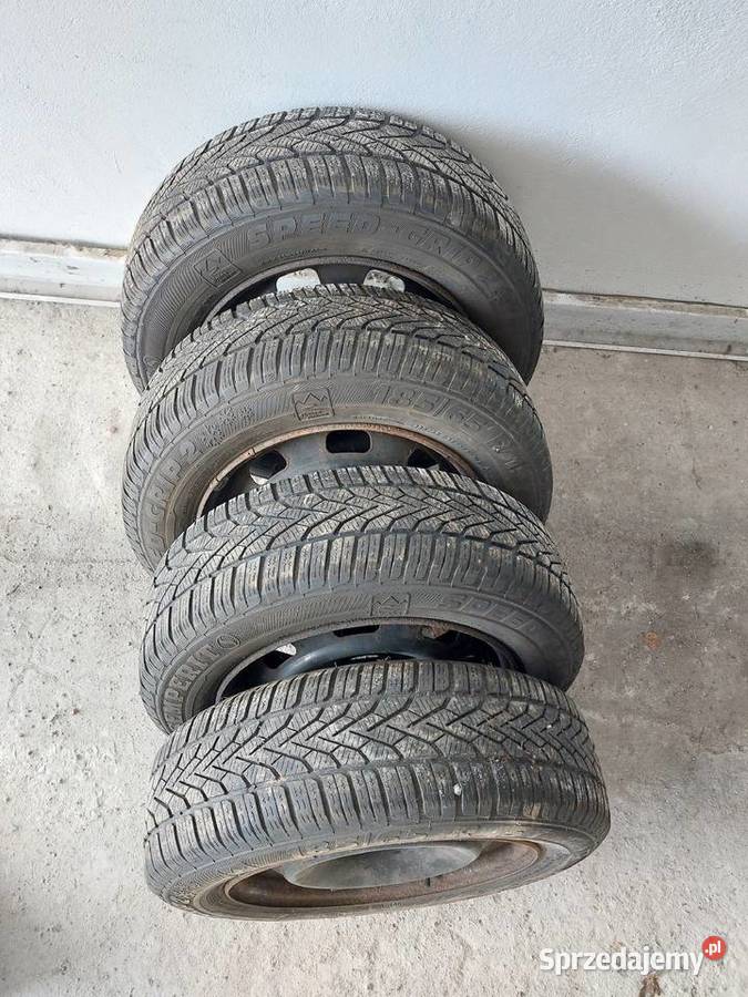 4 Felgi z oponami zimowymi do Peugeot 208 Sochaczew sprzedam