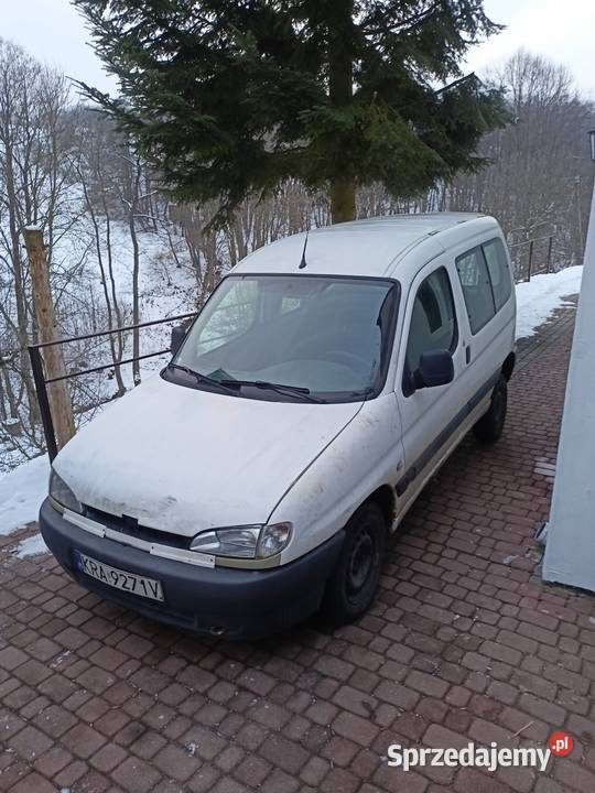 Peugeot Partner2001r 19 D 6 miejsc przewozu Rok produkcji 2001 małopolskie Chrzanów