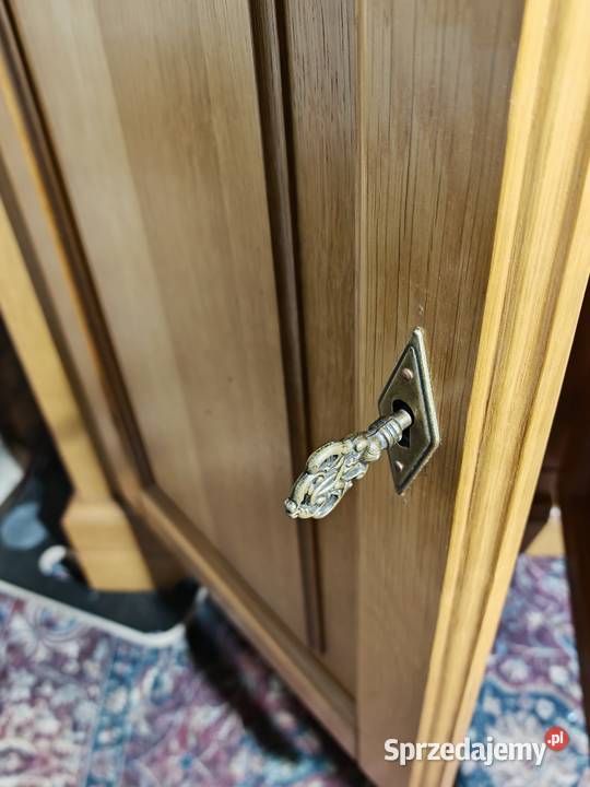 Piękna duża drewniana komoda Dom i Ogród sprzedam