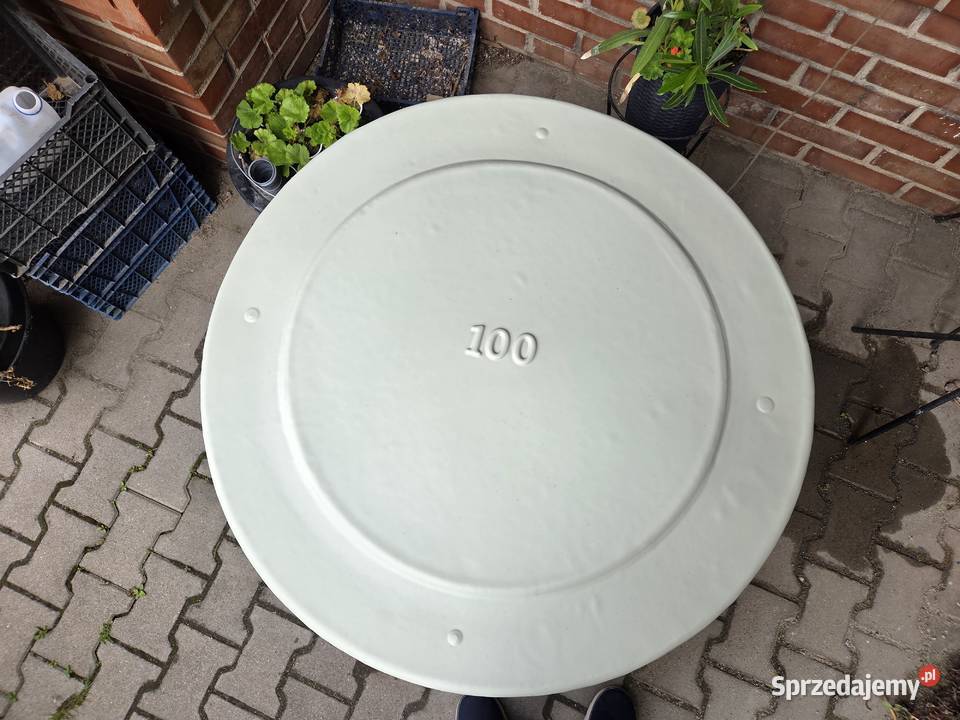 Pokrywa plastikowa włazu beton 100 Wrocław sprzedam