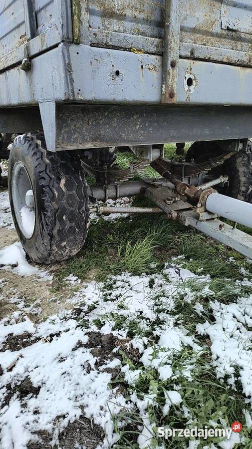 Rozrzutnik dwuosiowy przyczepa objetosciowa nieuszkodzony lubelskie Wisznice