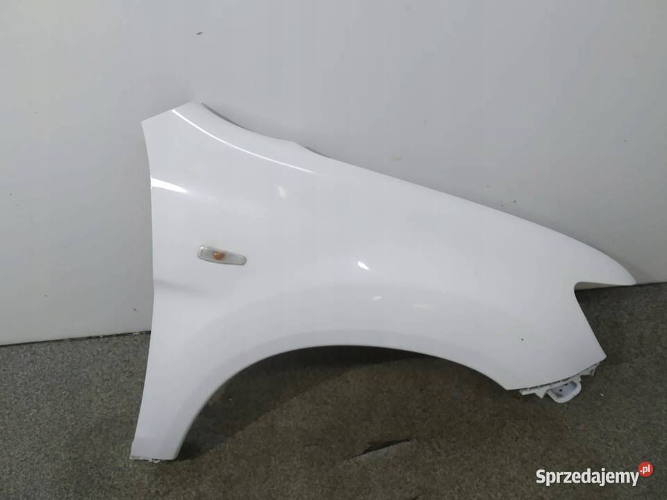 BŁOTNIK PRAWY PRZÓD W37 Mitsubishi ASX I 2010