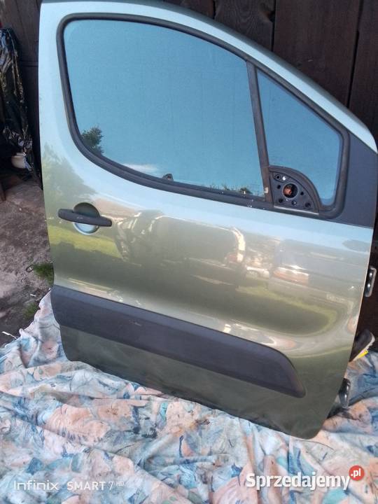 Citroen Peugeot Berlingo xtr części Rok produkcji 2013