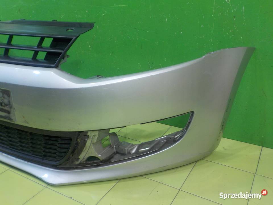 VW POLO V 6R 12 B 10r 5D zderzak przod Zderzaki Suków