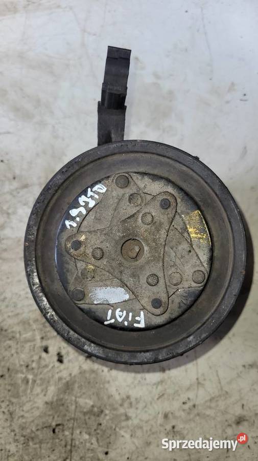 Kompresor klimatyzacji Fiat Stilo 4472208640 osobowe Łagów