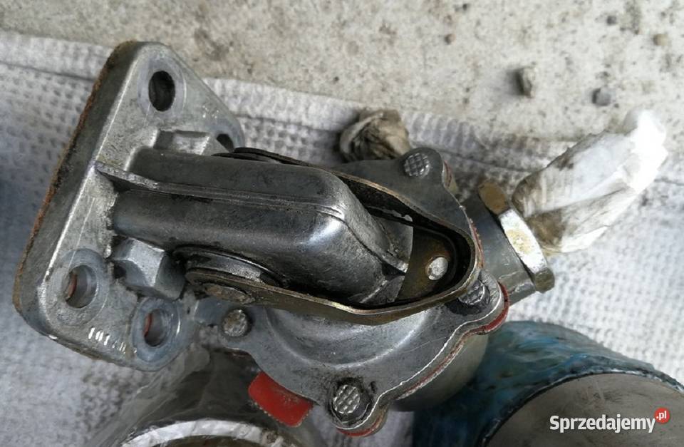 Pompka wstępna paliwa CAT 428c JCB Balice sprzedam