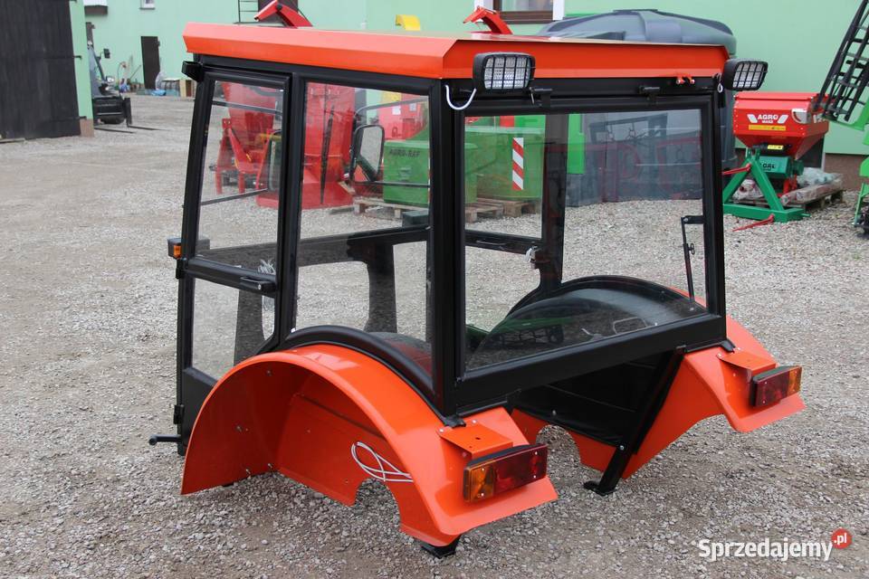 Kabina ciągnikowa C360 C 360 C330 z okrągłymi sprzedam