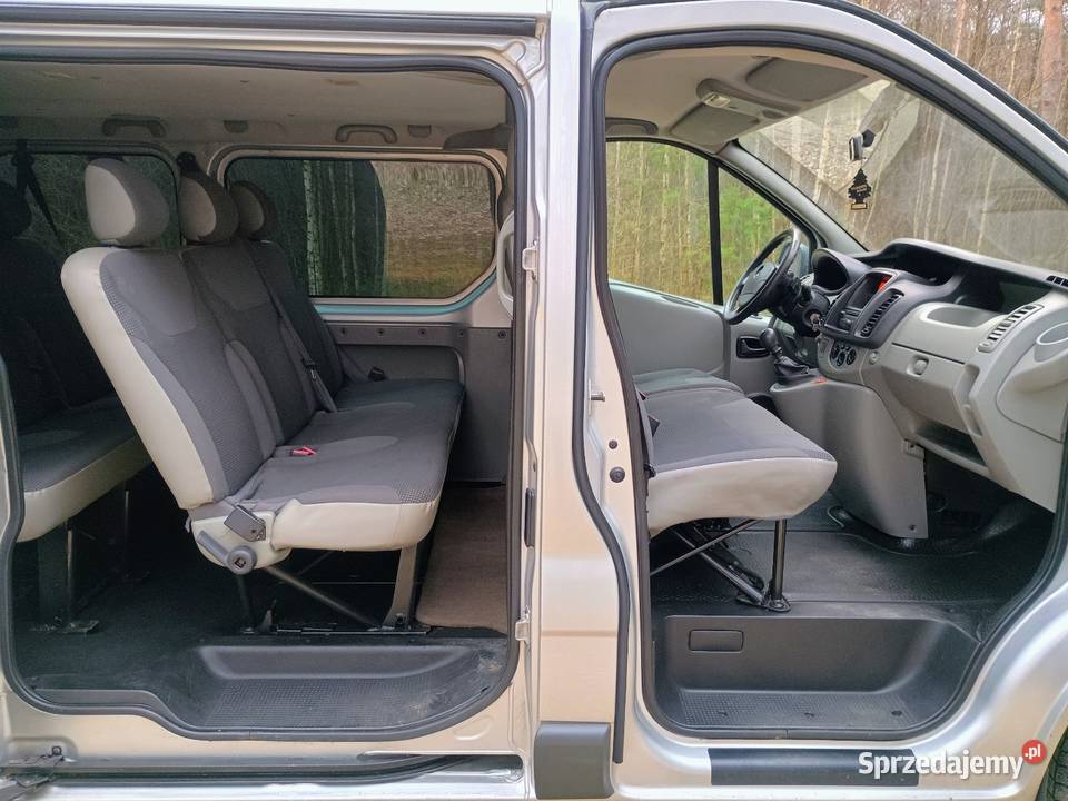 Vivaro 20 CDTI 9Cio Osobowy Klima Skrzydełka Hak aluminiowe felgi podkarpackie