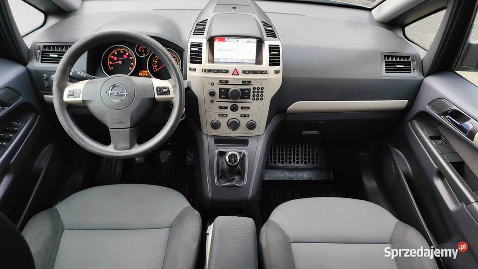 Opel Zafira B lifcie 18 Benzyna 140 2008r 7os Zafira Przeworsk