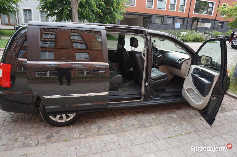 Chrysler Town Country 2014 gazbenz 7os kamera czujnik parkowania