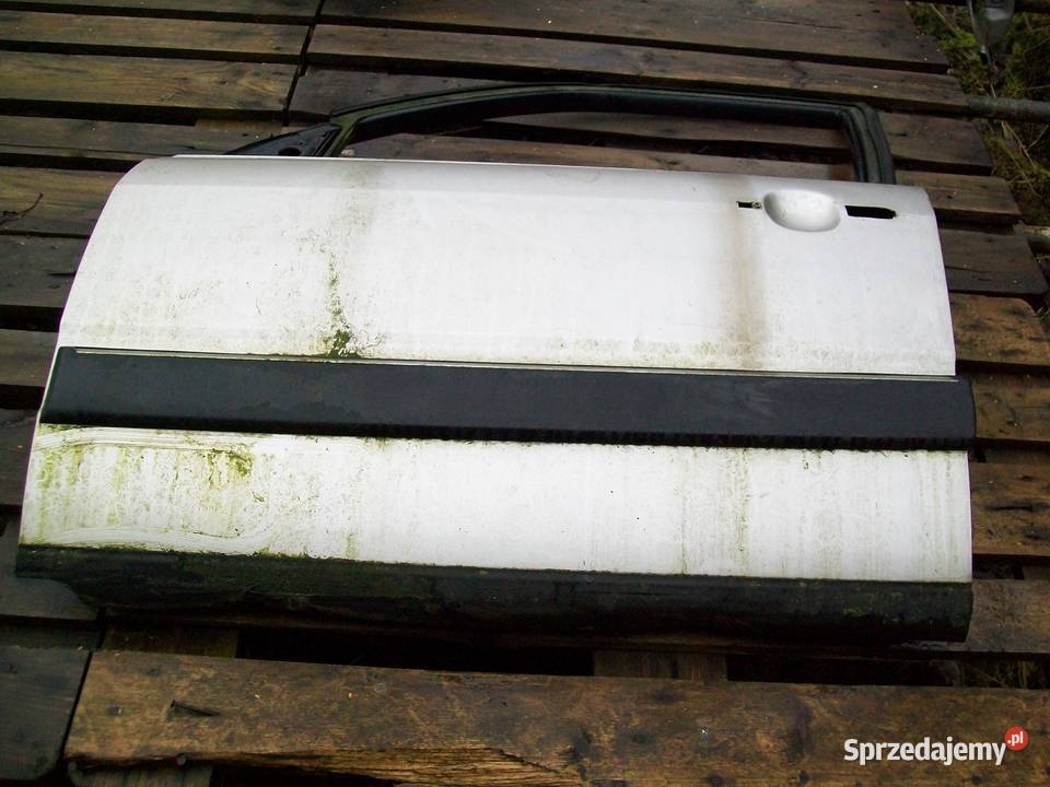 Audi 100 C3 Cygaro Drzwi przednie lewe lewy