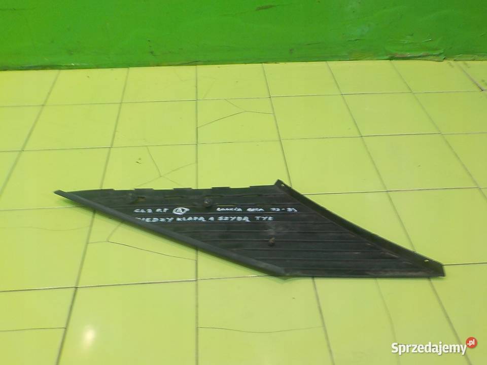 LANCIA BETA 20 B 83r COUPE 2D zaslepka blotnika Suków