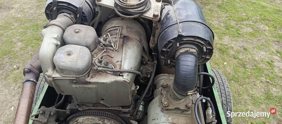 Kompresor śrubowy spalinowy Piaski