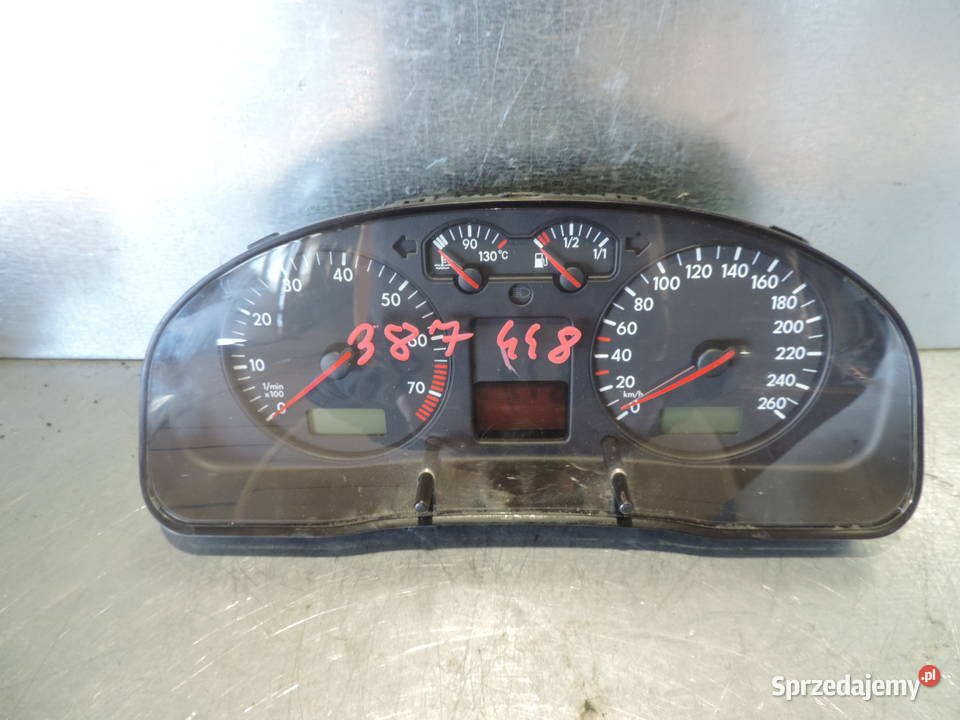 LICZNIK ZEGARY VW PASSAT B5 18 20V 3B0920822 Nowy Sącz
