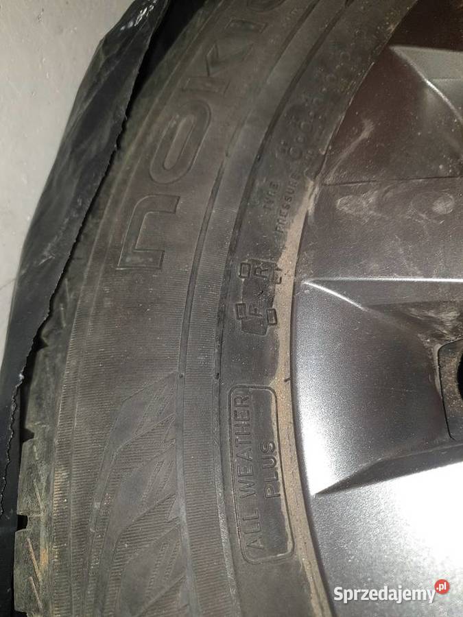 Koła felgi stalowe opony zimowe kołpaki 4 sztuki Tuszyn sprzedam