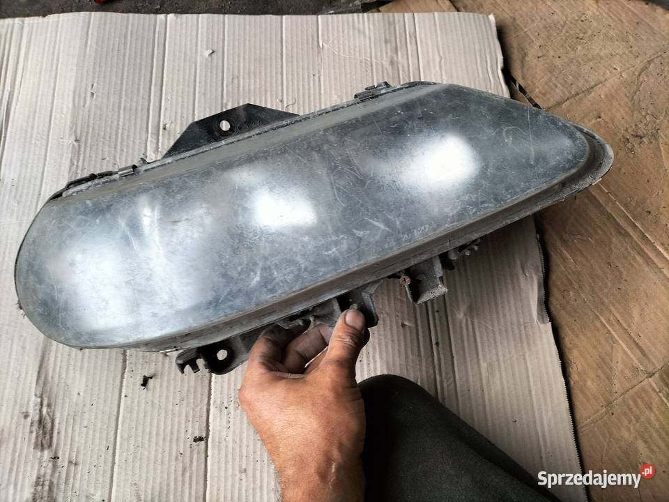 LAMPA PRZÓD PRZEDNIA PRAWA REFLEKTOR LAGUNA 1 Kamień-Kolonia