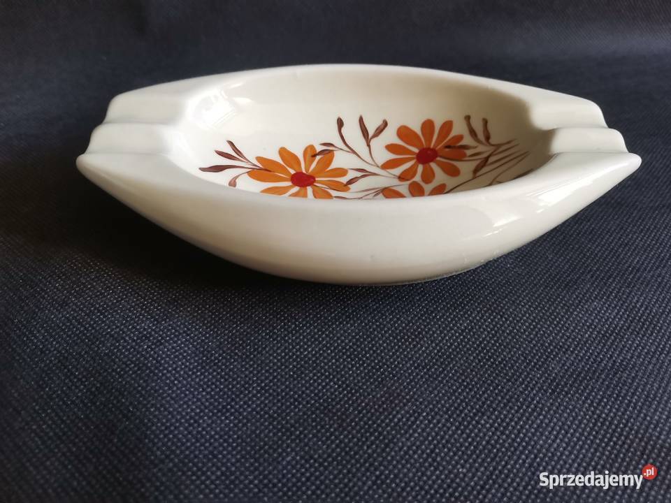 Stara popielniczka w kwiaty porcelit Tułowice Katowice